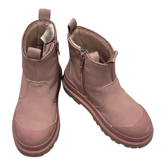 H&M | Waterproof Chelsea Boots - Picture 1 of 6